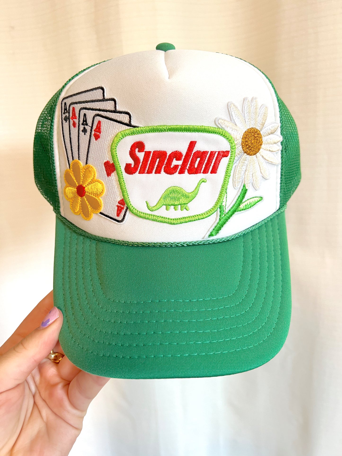 ‘VINTAGE’ PATCH TRUCKER HAT